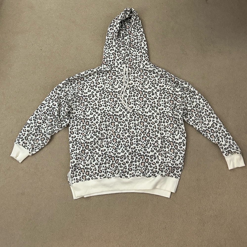 American Eagle Animal Print Sweatshirt